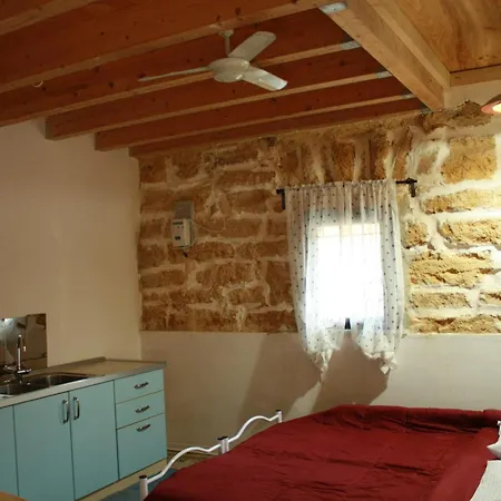Guest house Casa Lerux