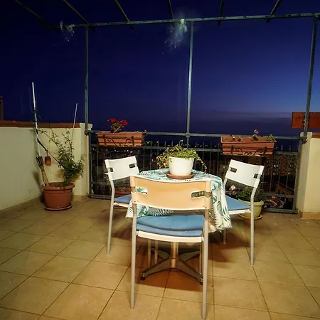 Casa de hóspedes Casa Lerux 3*